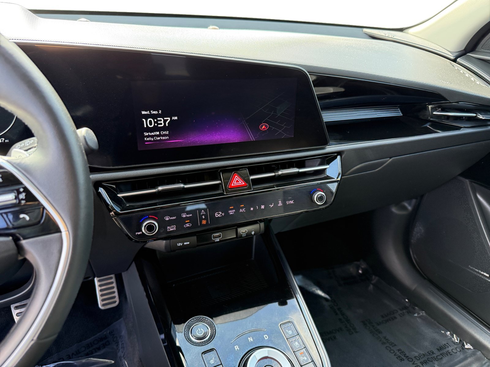 Used 2023 Snow White Pearl Kia Wave image 12