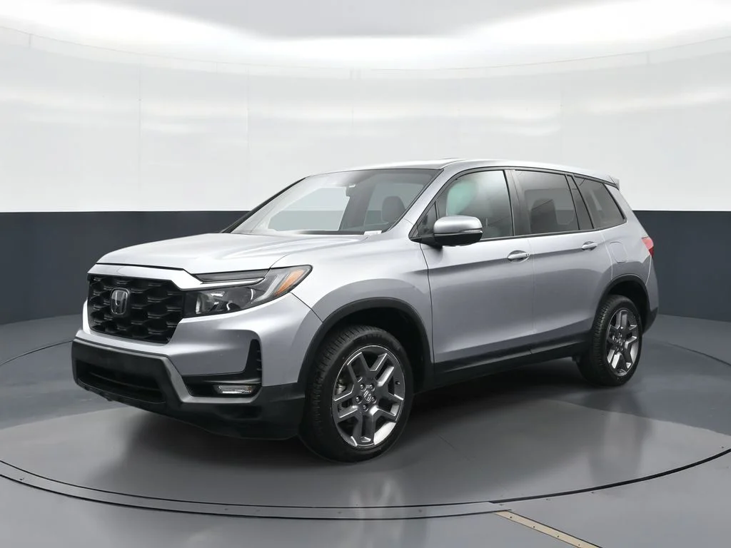 Used 2023 Gray Honda EX-L image 1