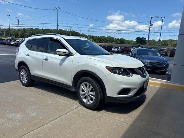 Used 2016 Nissan Rogue SV with VIN 5N1AT2MV4GC810961 for sale in Republic, MO