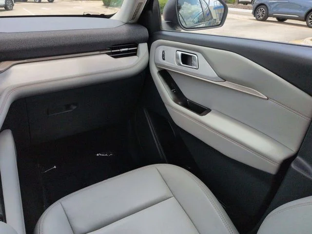 Certified Used 2025 Black Metallic Ford Active image 17