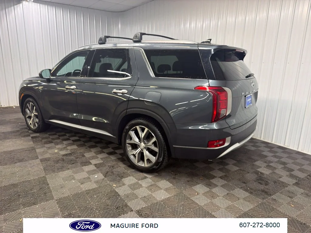 Used 2022 Gray Hyundai SEL image 9