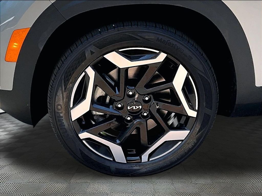 Used 2024 Gray Kia SX image 29