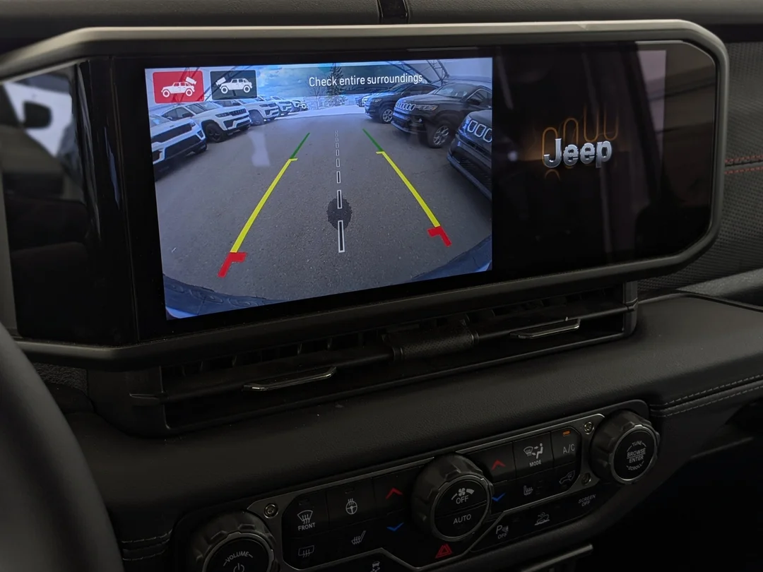 Certified Used 2024 White Jeep Rubicon - - 4x4 - Tech Grp - Safety Grp - Alpine Audio - Blind Spot & More! image 21