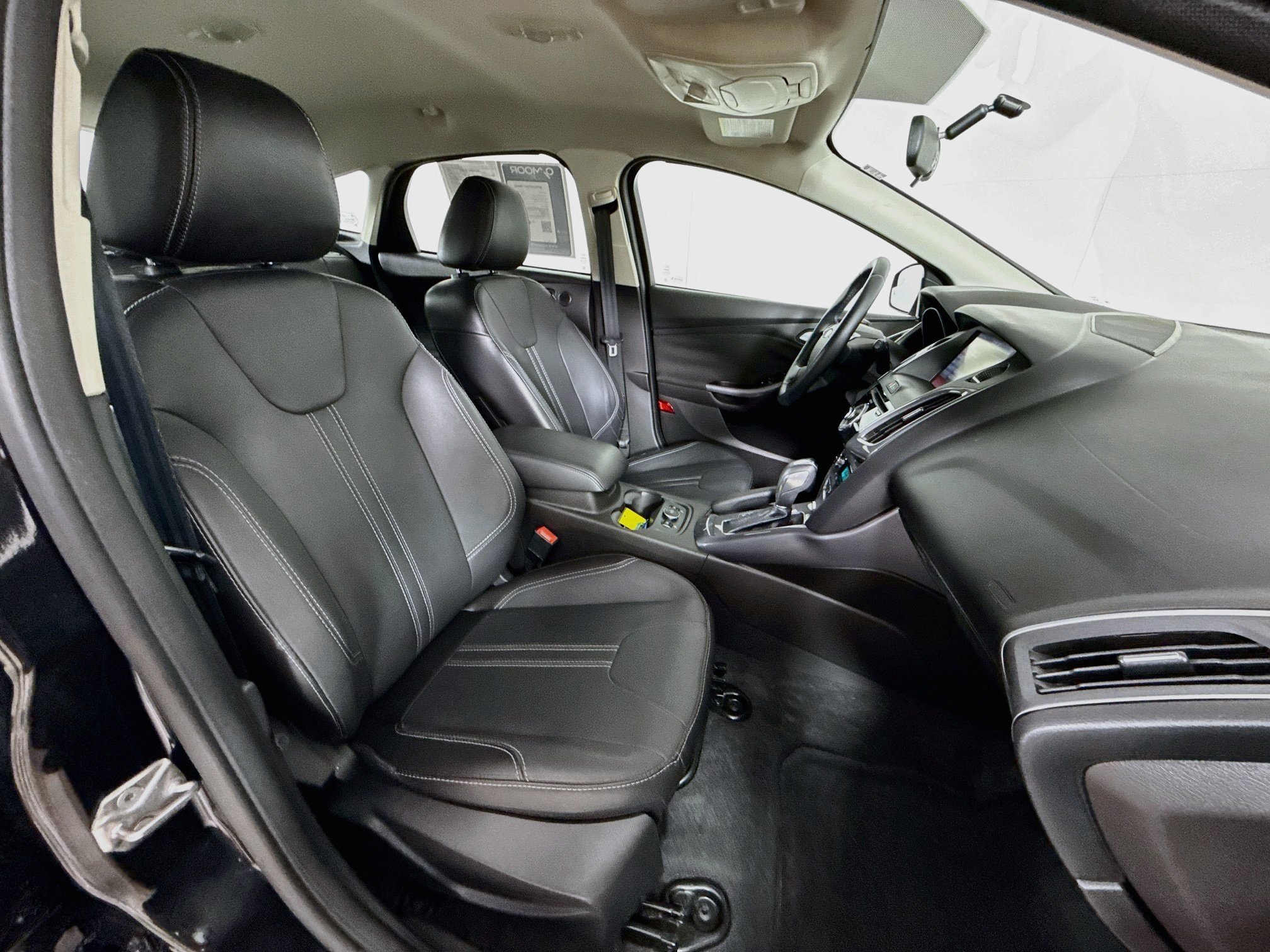 Used 2014 Tuxedo Black Metallic Ford Titanium image 27