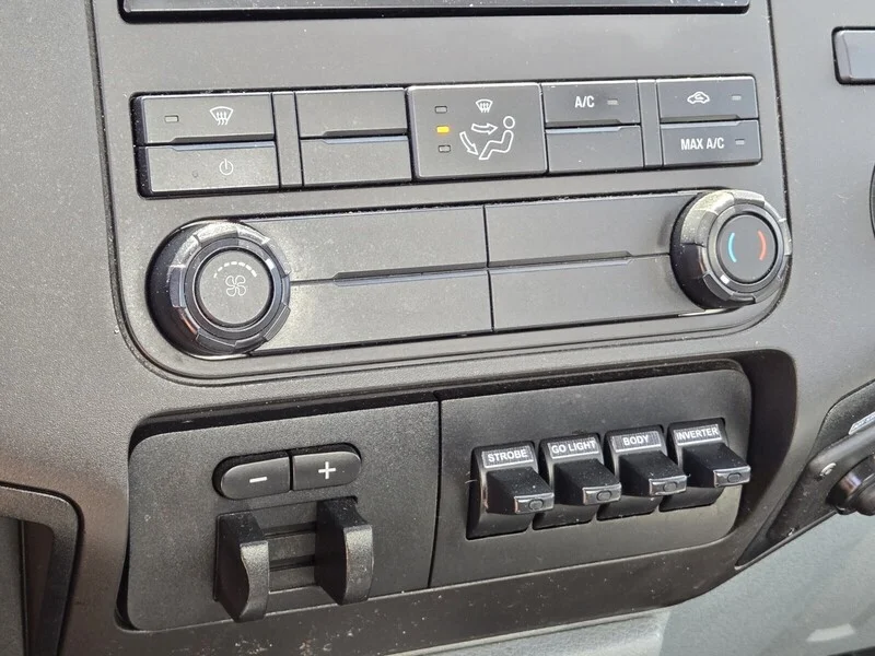 2012 Ford F-350 Super Duty XL - Photo 17