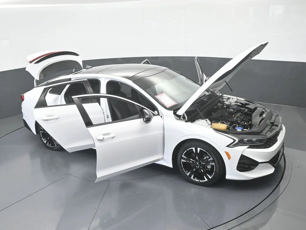 Used 2023 Glacial White Pearl Kia GT-Line image 68