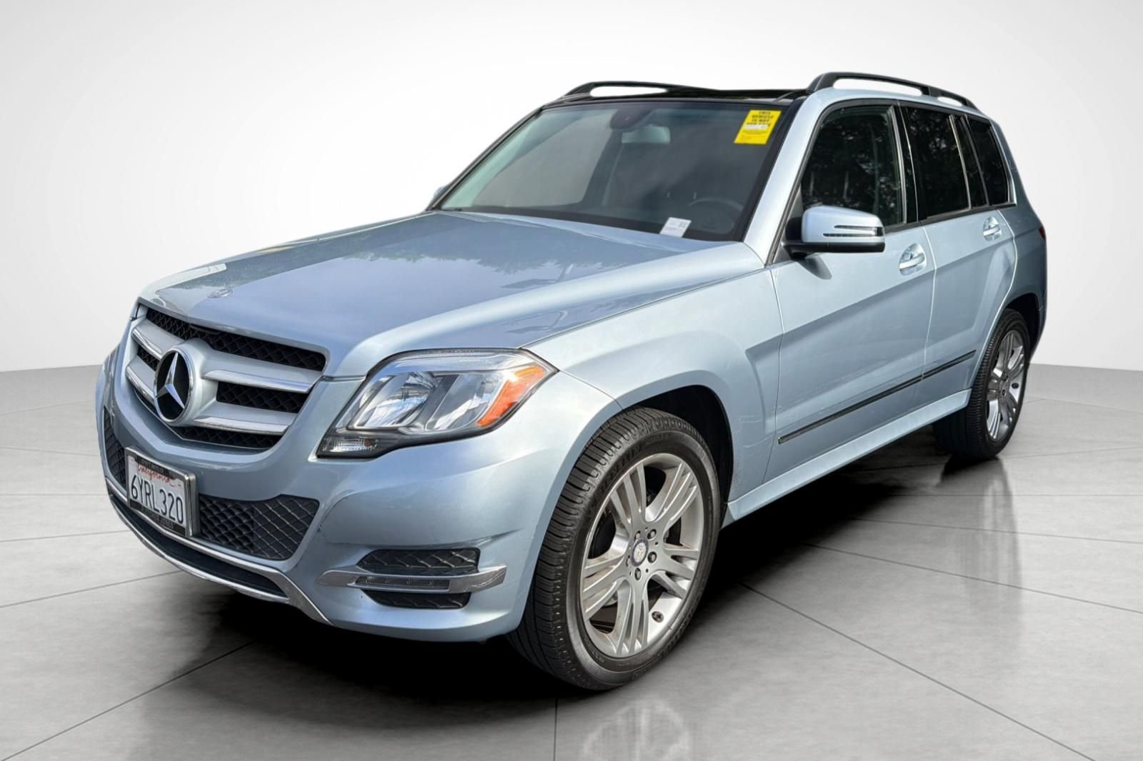 Used 2013 Silver Mercedes-Benz GLK 350 image 2