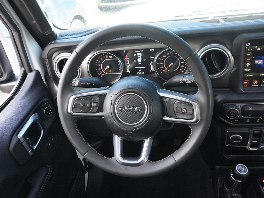 Used 2023 White Jeep Overland image 33