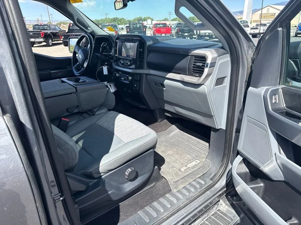 Used 2021 Gray Ford XLT image 28