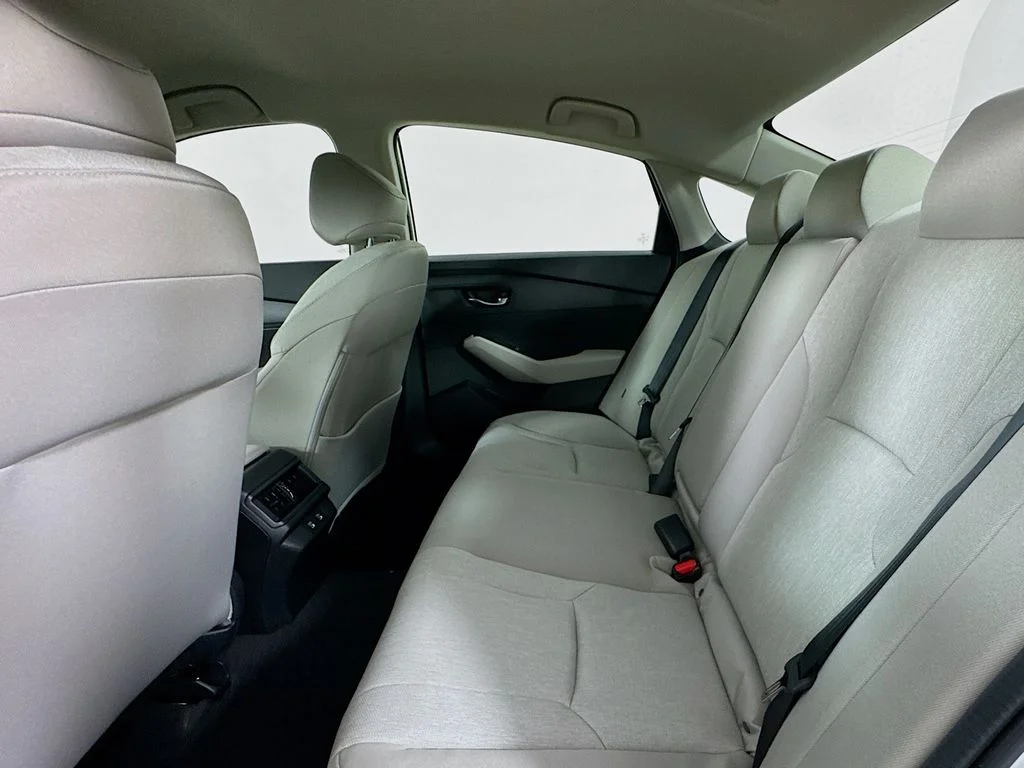 New 2026 Platinum White Pearl Honda LX image 33