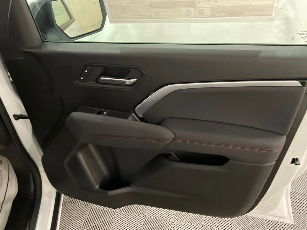 2026 Chevrolet Colorado Z71 - Photo 25