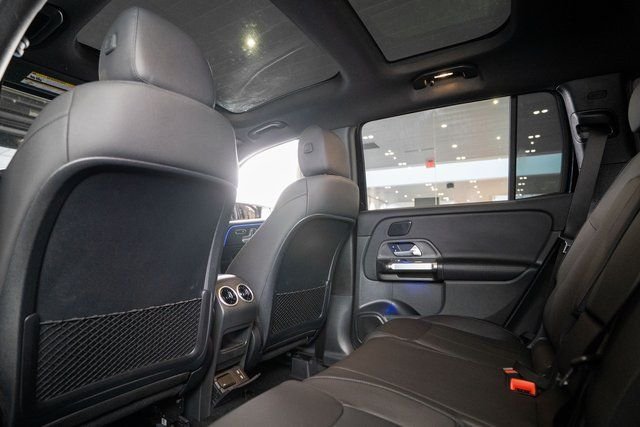 Used 2026 Black Mercedes-Benz GLB 250 image 11