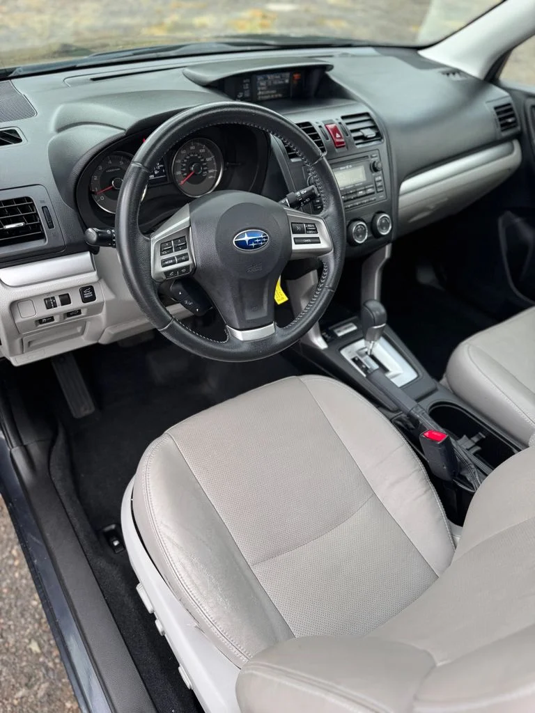 Used 2014 Gray Subaru 2.5i Limited image 30