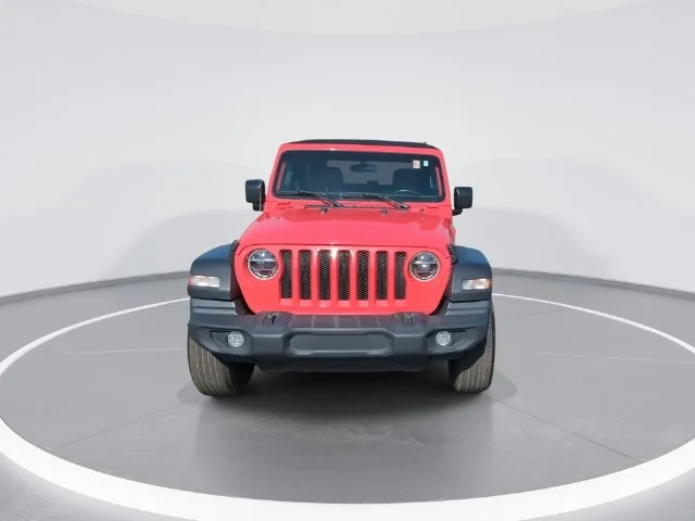 Used 2022 Red Jeep Sport S image 3
