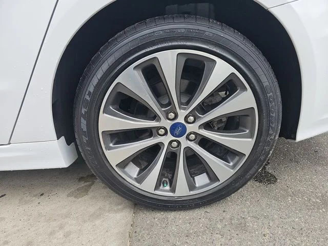 Used 2020 White Ford SE image 31