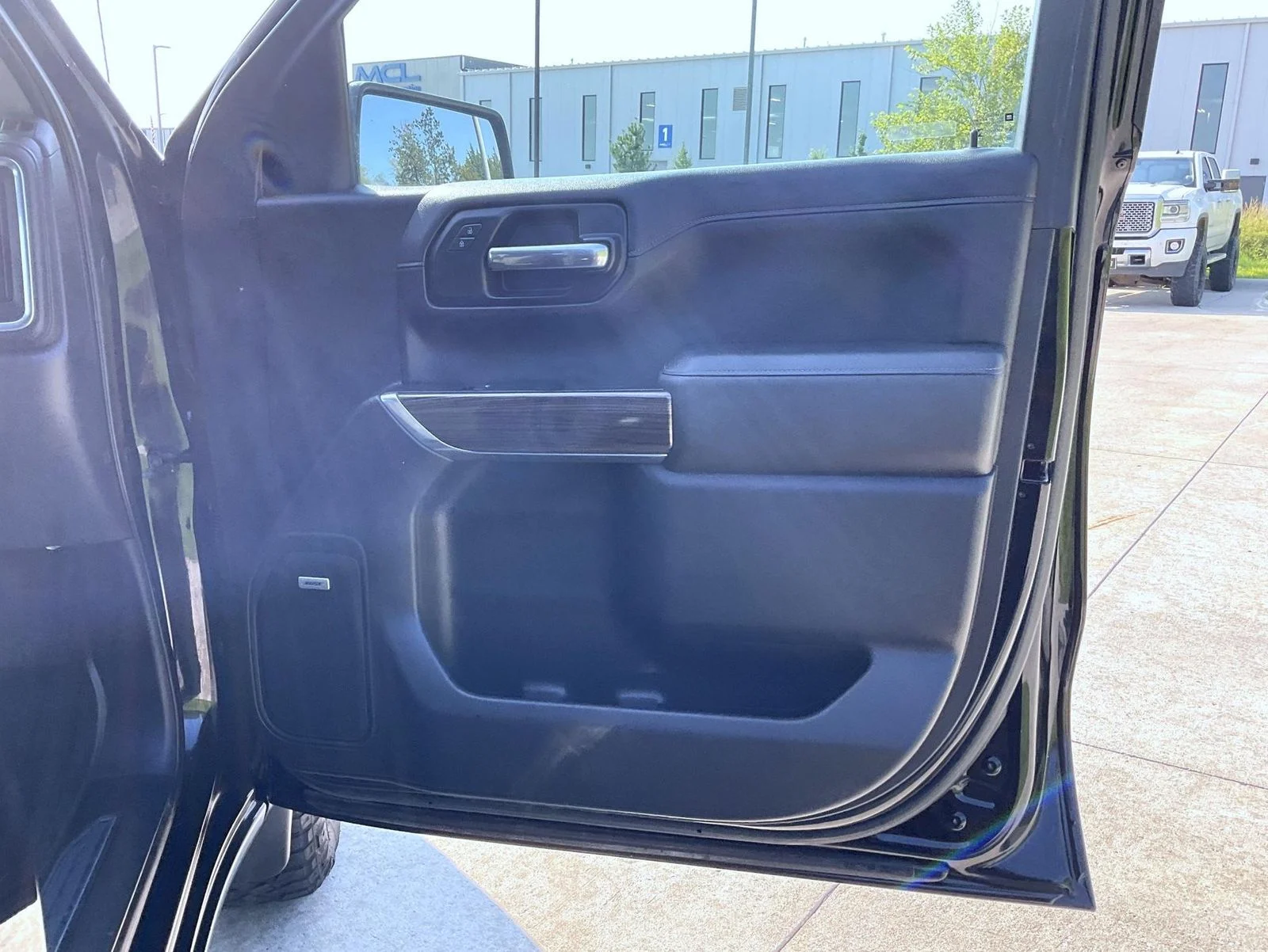 Used 2019 Black Chevrolet LT Trail Boss image 17