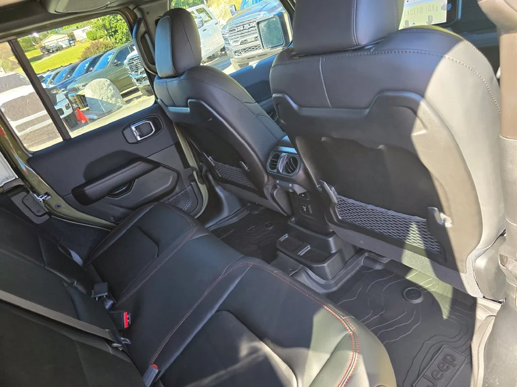 New 2027 Green Jeep Rubicon X image 27