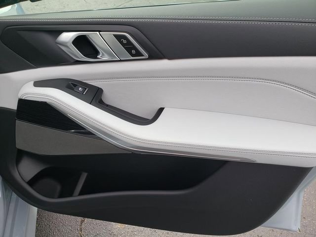 New 2026 Brooklyn Grey Metallic BMW xDrive40i image 20