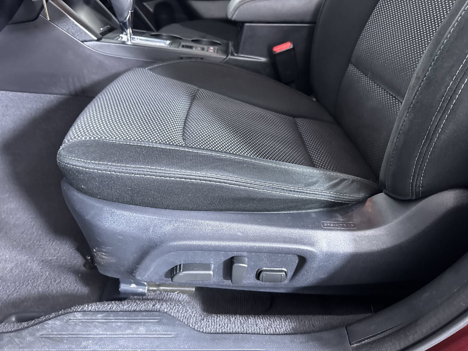Used 2017 Venetian Red Pearl Subaru Premium image 13