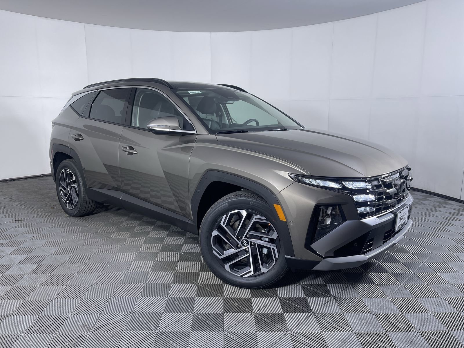 Certified Used 2026 Cashmere Bronze Hyundai Limited image 3