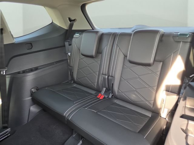 New 2026 Black Volkswagen SE w/Technology image 17
