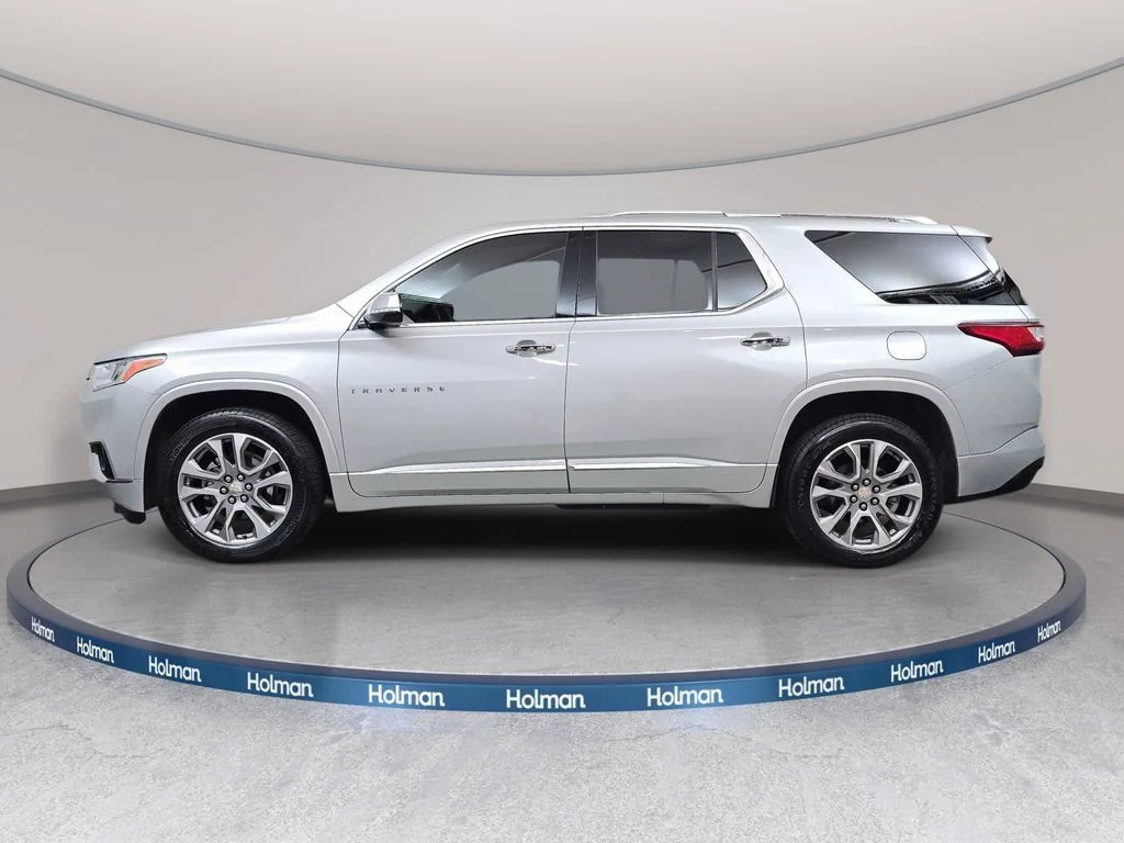 Used 2020 Silver Ice Metallic Chevrolet Premier image 9