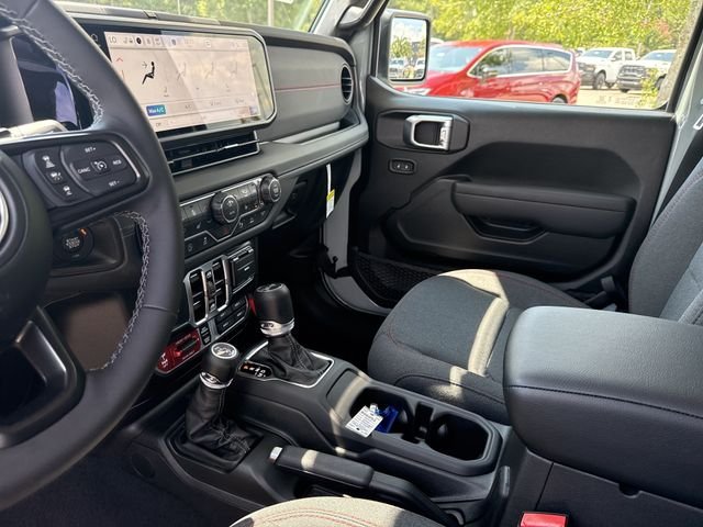 New 2026 White/off-white Jeep Rubicon image 27