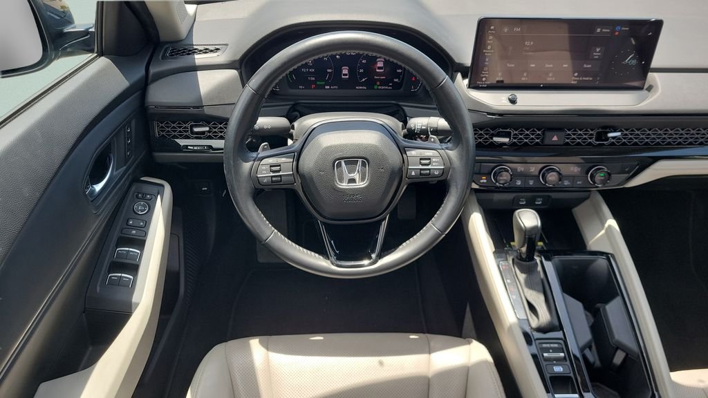 Used 2025 Gray Honda EX-L image 12