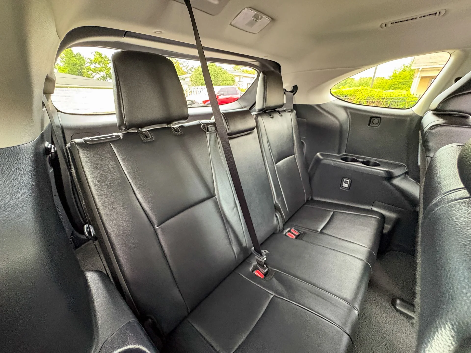 Used 2024 Silver Toyota XLE image 30