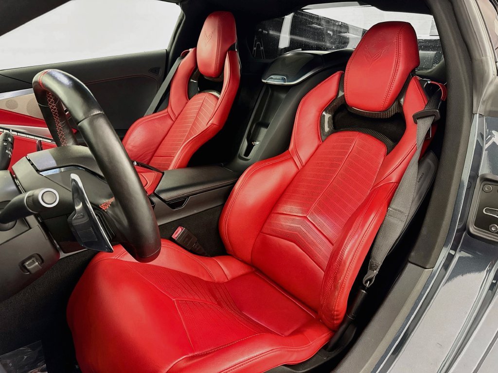 Used 2020 Gray Chevrolet Stingray image 21