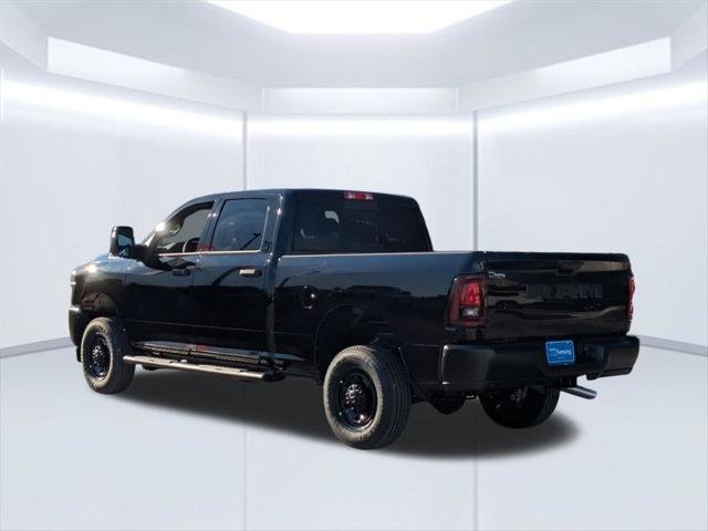 New 2026 Diamond Black Crystal Pearl-Coat Exterior Paint RAM TRADESMAN image 3