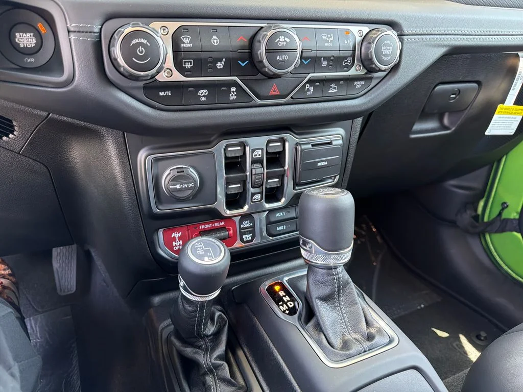 2025 Jeep Wrangler 4-Door Rubicon 392 Final Edition - Photo 16