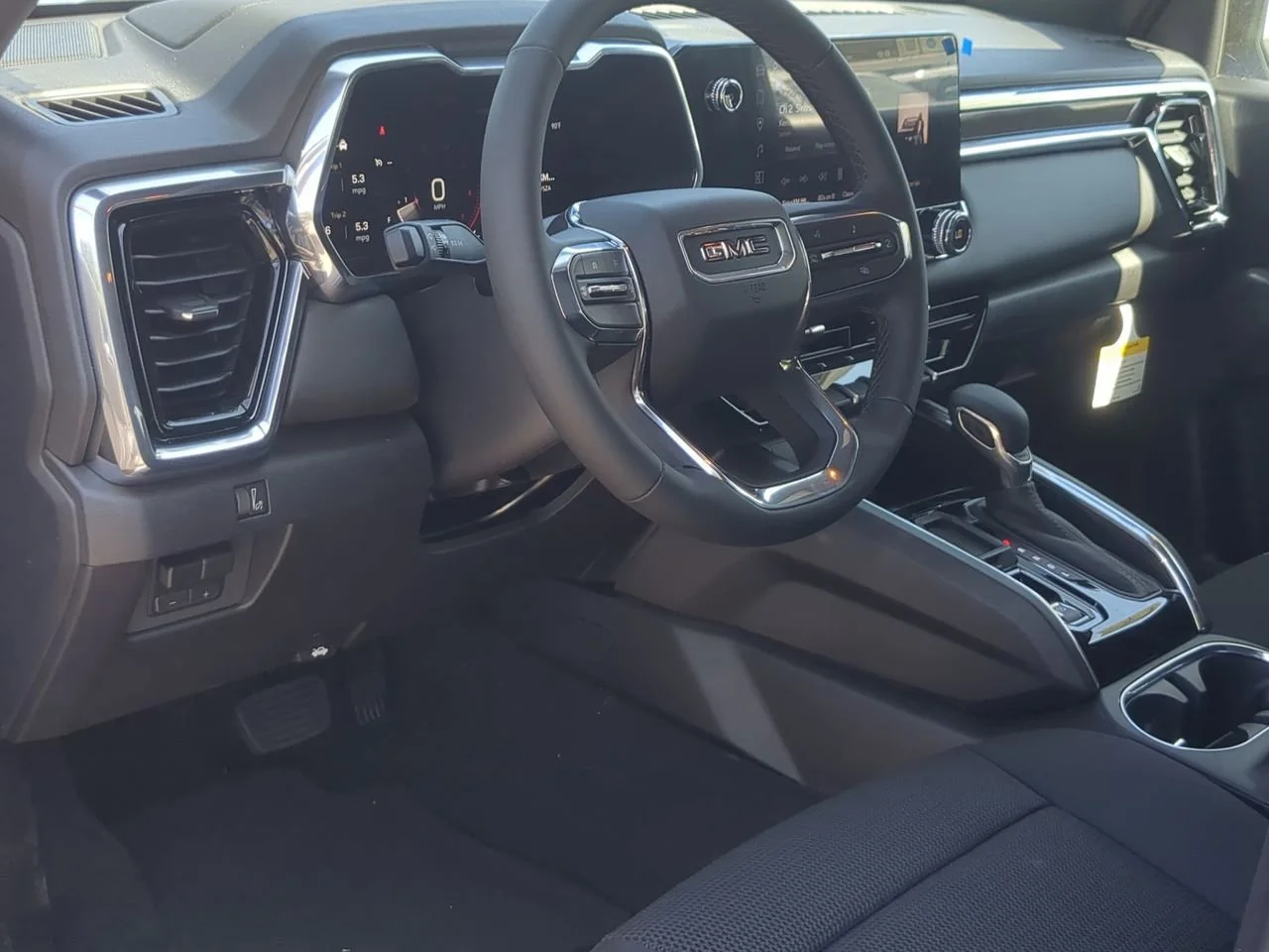 New 2026 Rapids Metallic GMC Elevation image 10