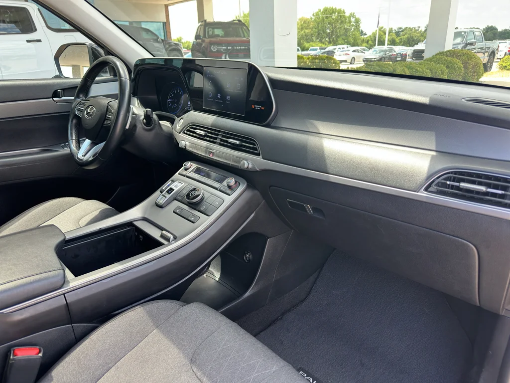 Used 2022  Hyundai SEL image 30