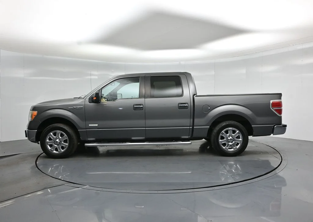 Used 2013 Gray Ford XLT image 24