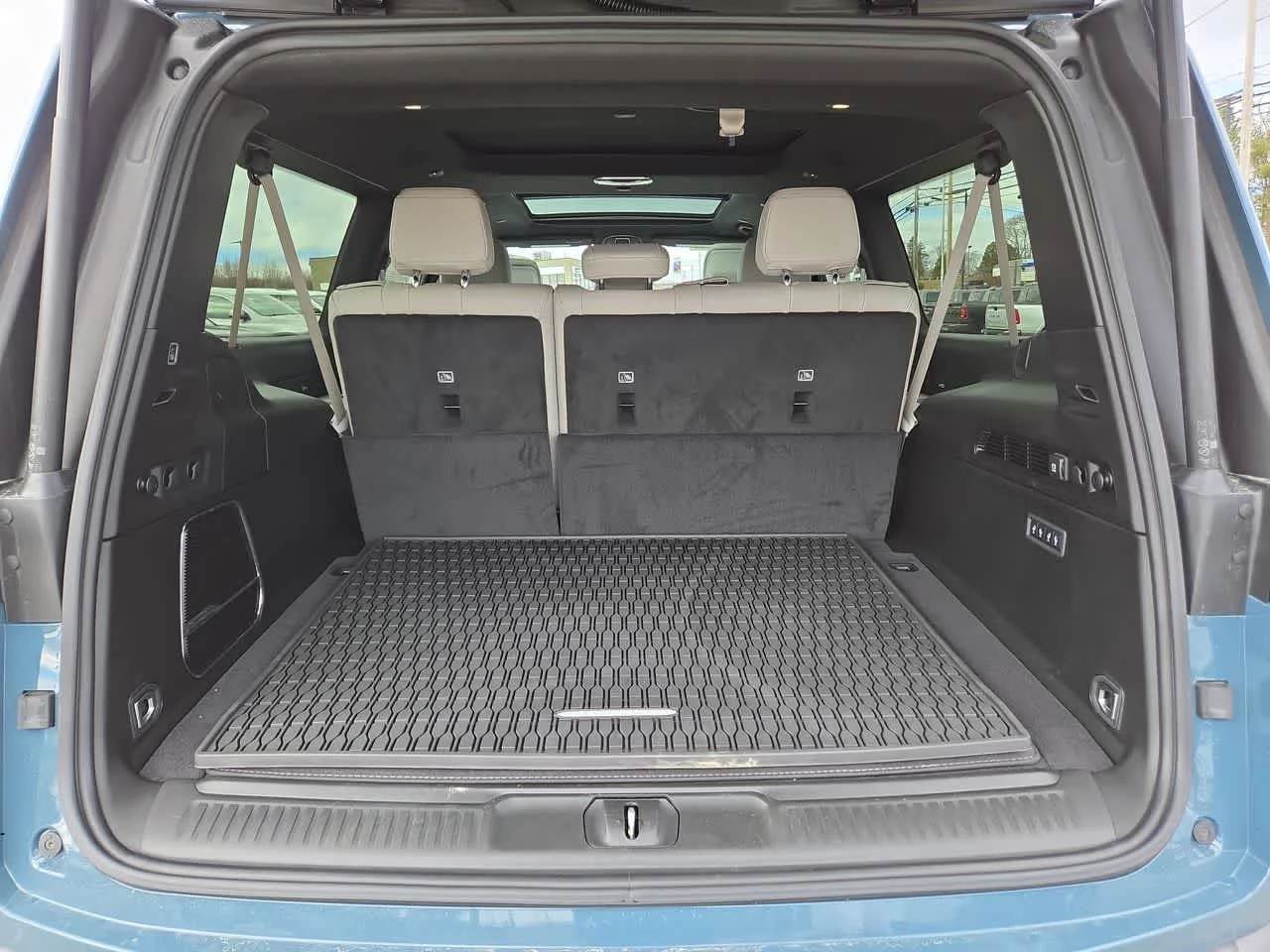 New 2026 Steel Blue Exterior Paint Jeep  image 17