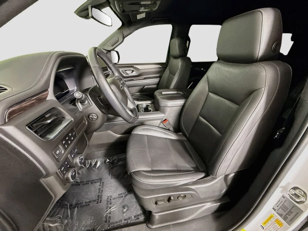 Used 2022 White Chevrolet Z71 image 20