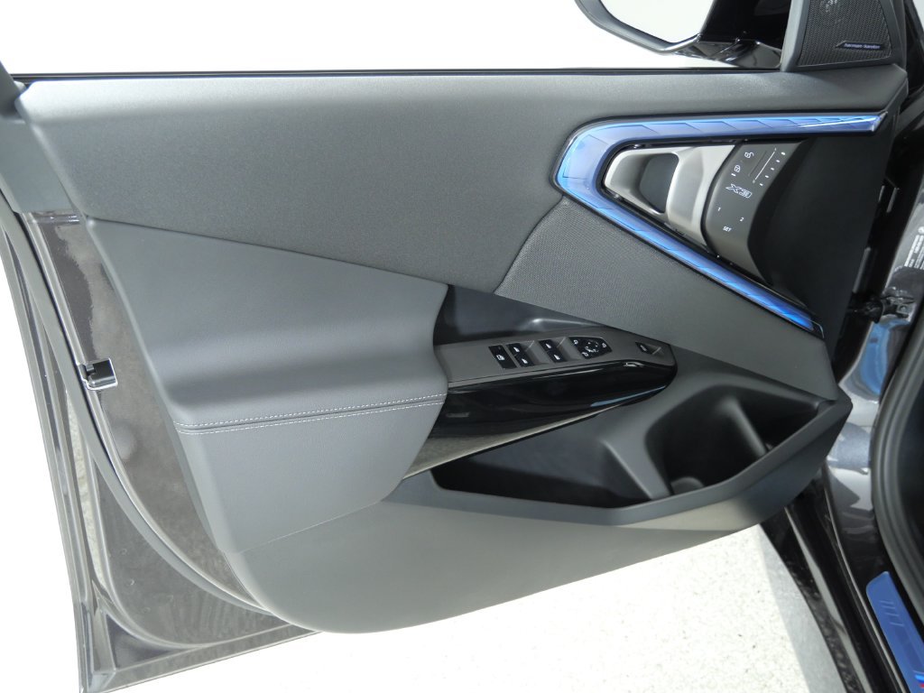 Used 2026 Gray BMW M50 xDrive image 34