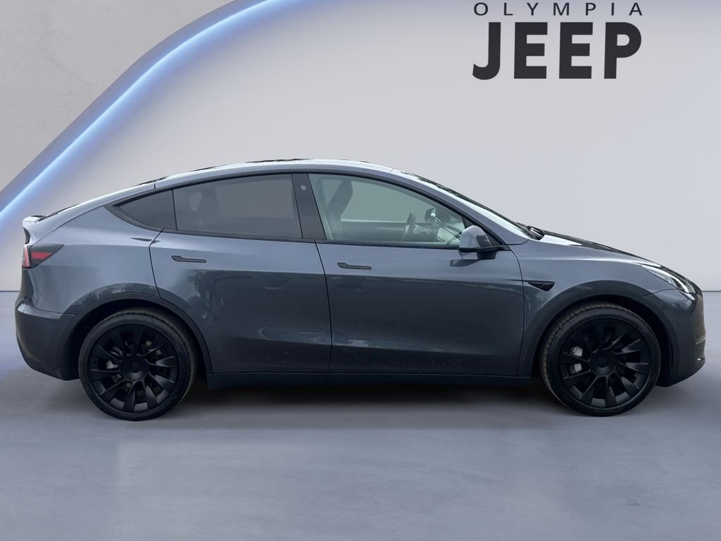 Used 2023  Tesla Long Range image 6