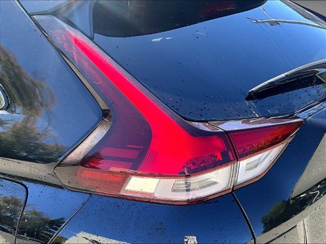 Used 2024 Black Mitsubishi SE image 31
