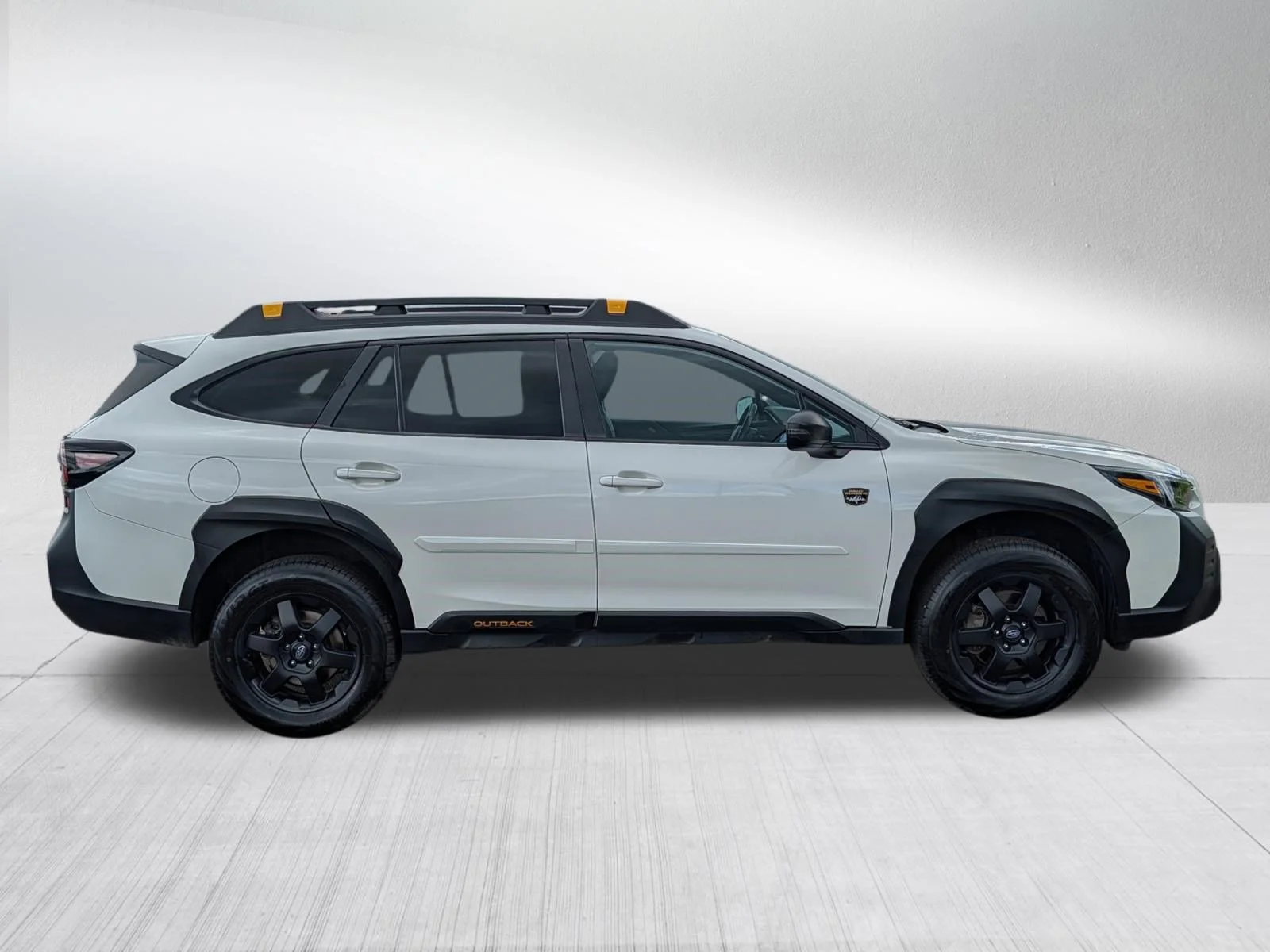 Used 2023 Crystal White Pearl Subaru Wilderness image 8