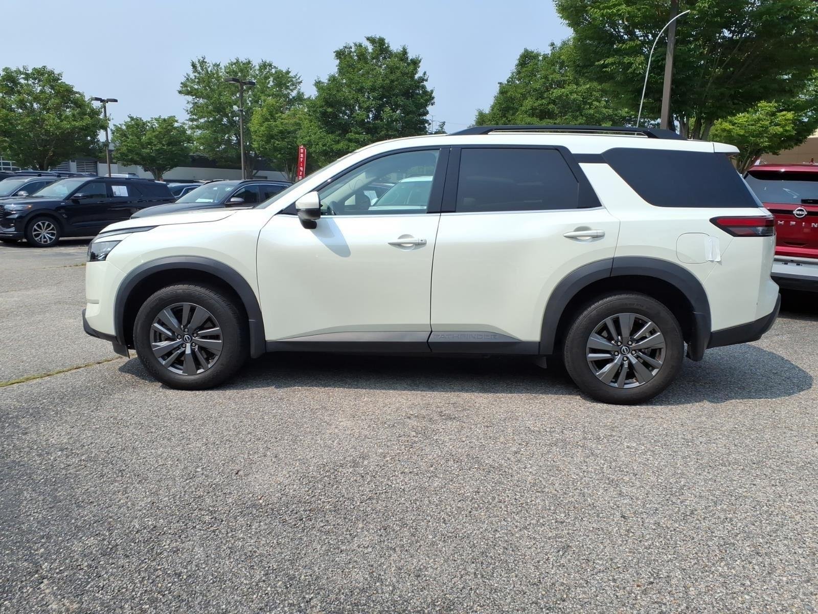 Used 2024 Pearl White Tricoat Nissan SV image 9