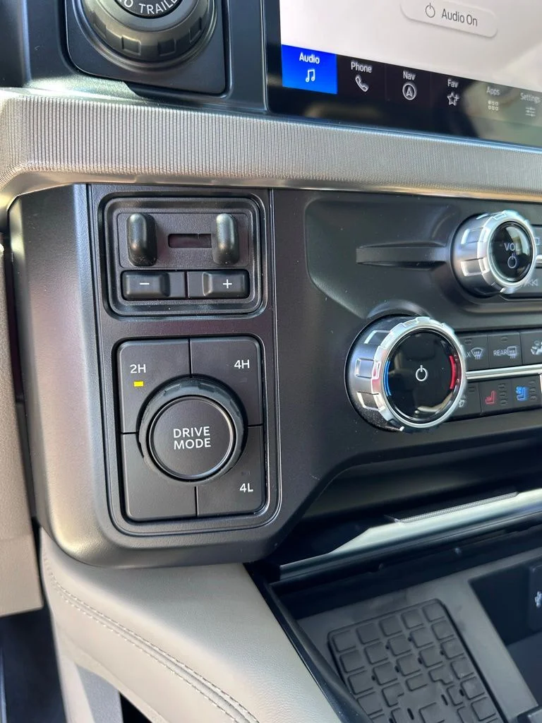 New 2026 Star White Metallic Tri-Coat Ford F-350® Platinum® image 23