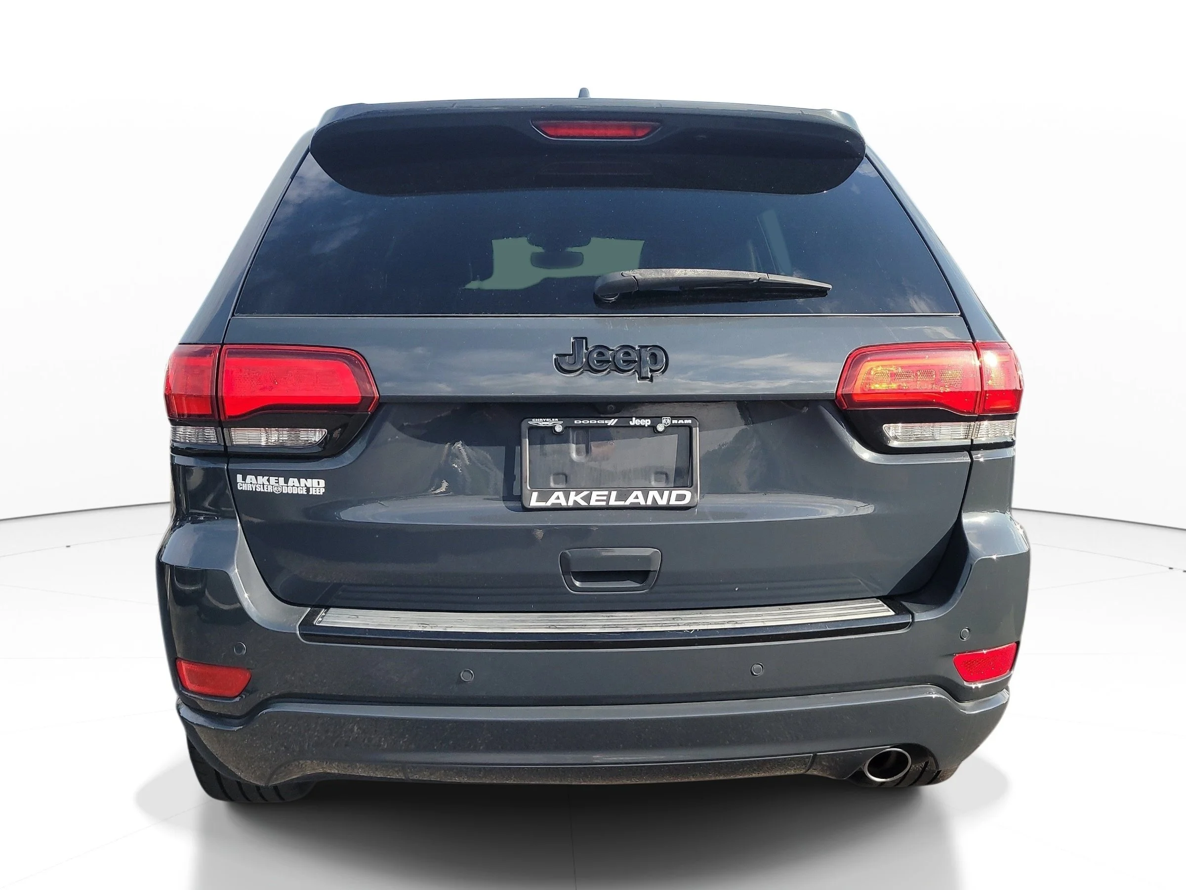 Used 2018 Rhino Clearcoat Jeep Altitude image 5
