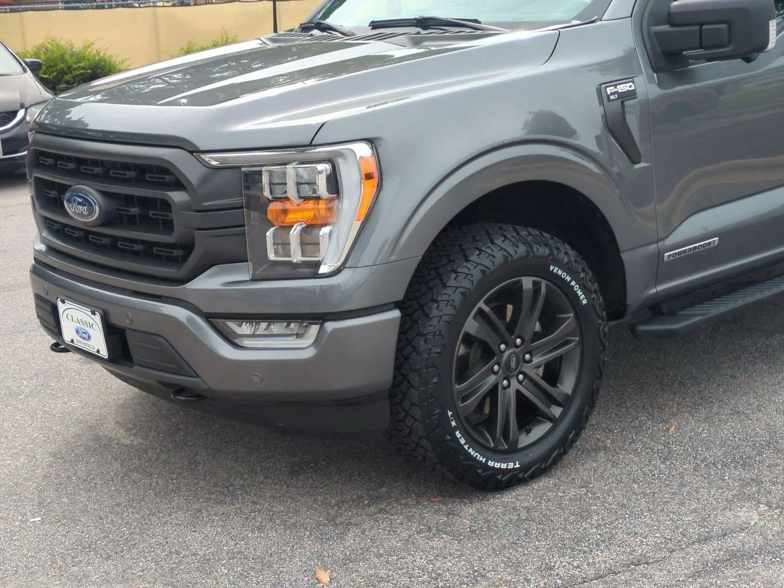 Used 2023 Carbonized Gray Ford XLT image 9