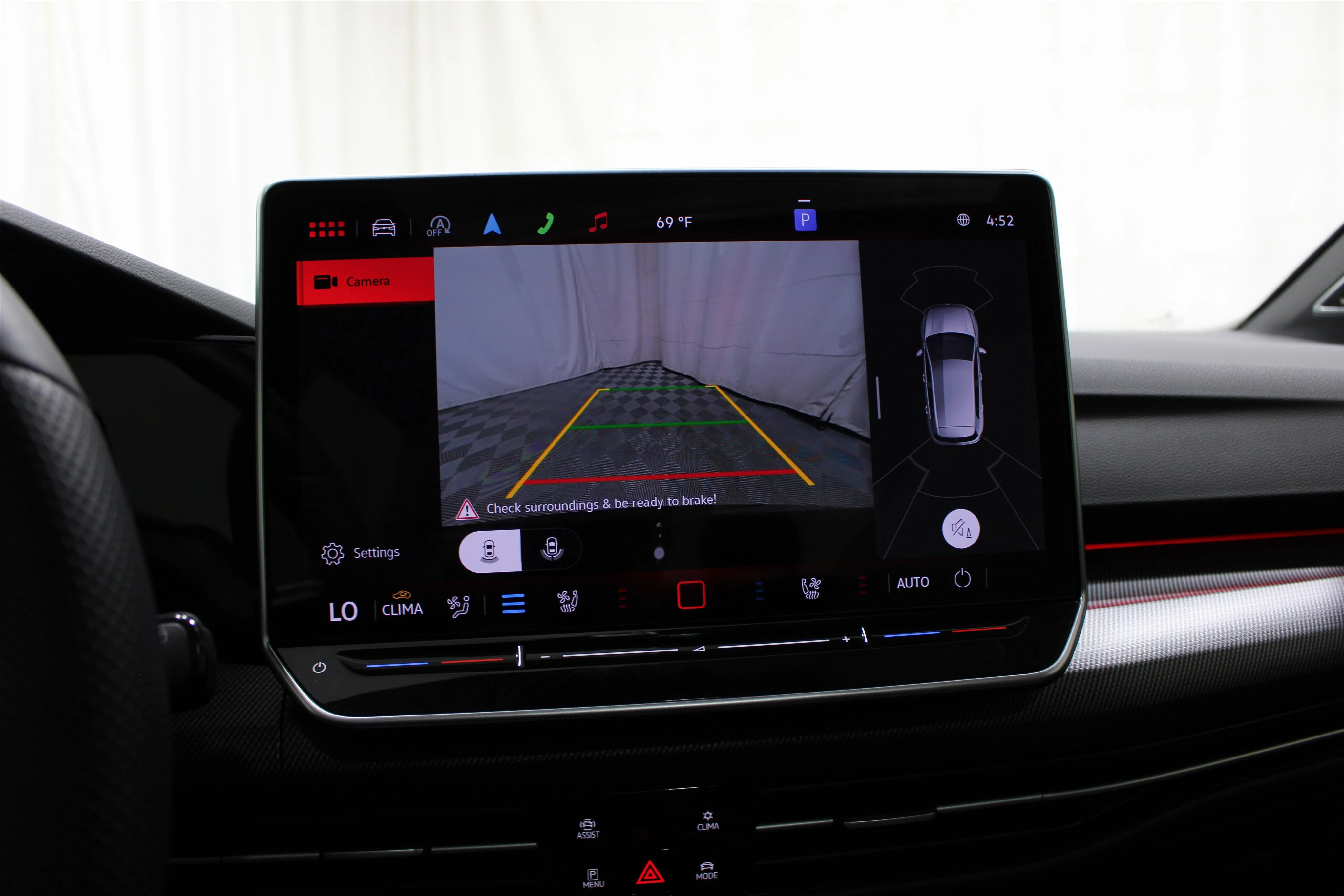 2025 Volkswagen Golf GTI SE - Photo 16