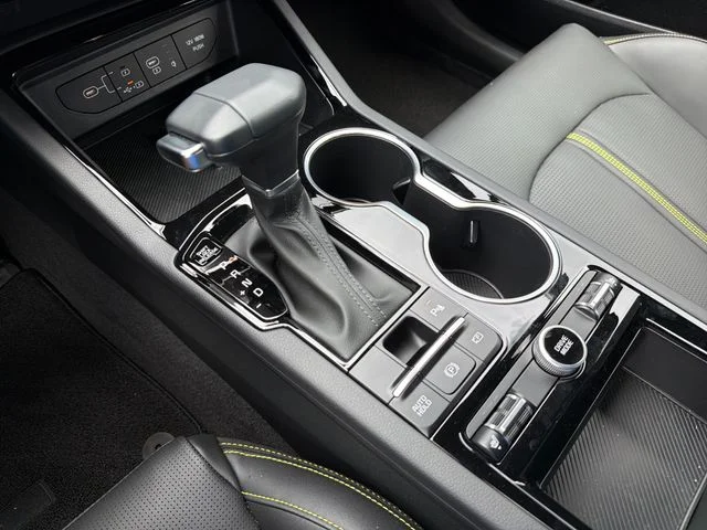 2026 Kia K5 GT - Photo 15