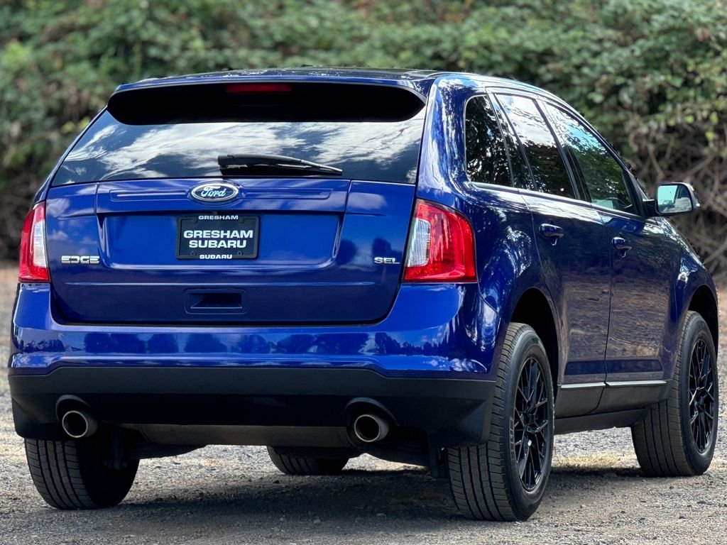 Used 2014 Blue Metallic Ford SEL image 7