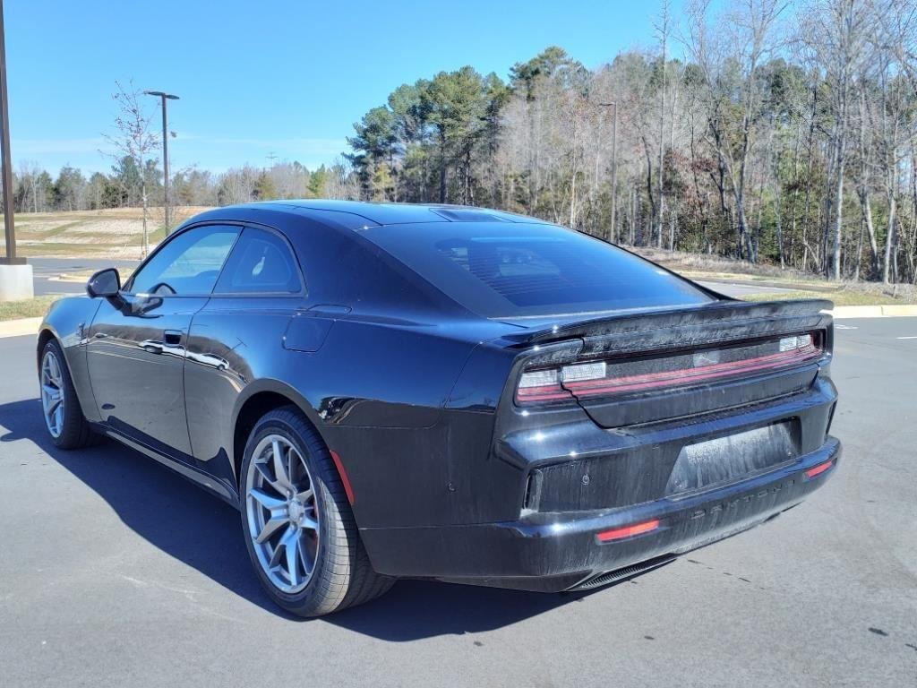 New 2025 Diamond Black Crystal Pearlcoat Dodge Scat Pack image 18