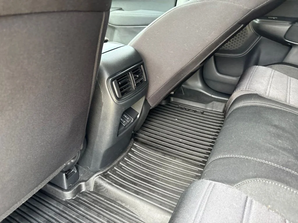 Used 2021 White Honda EX image 26